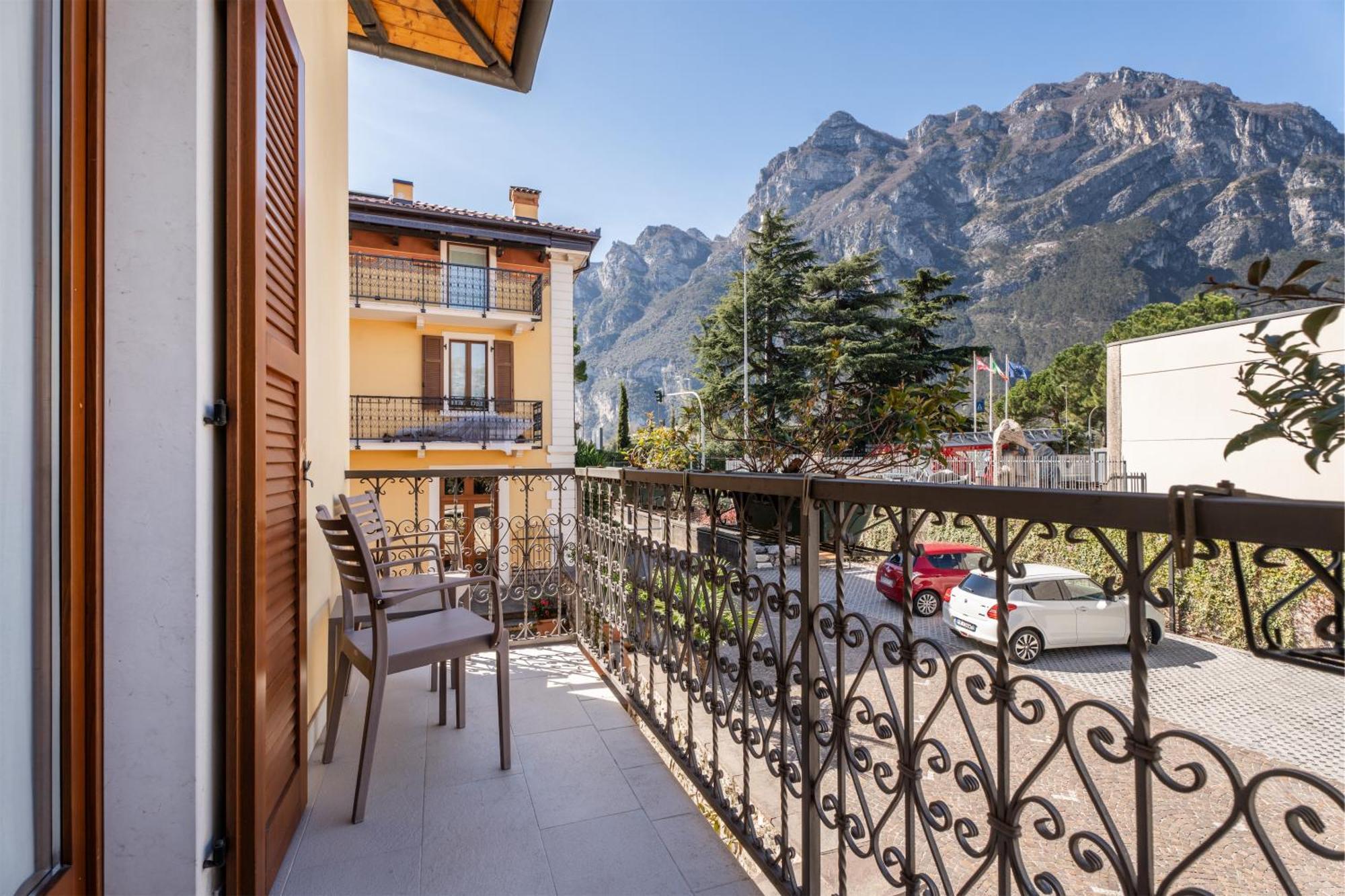 Residence Villa Degli Aranci Riva Zewnętrze zdjęcie
